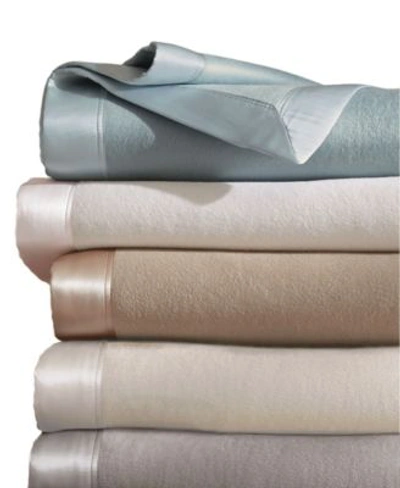 Melange Home Plaza Silk Blanket With 100 Silk Border Bedding In Ivory