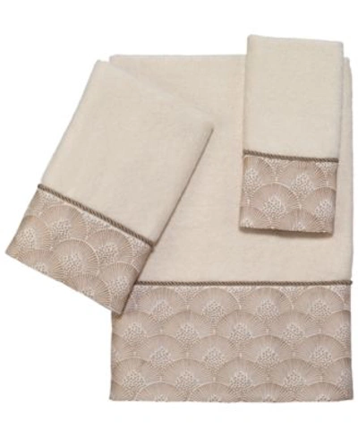 Avanti Deco Shells Bath Towel Collection Bedding In White