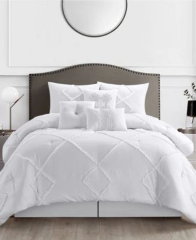 Stratford Park Amber Comfortersets Bedding In White