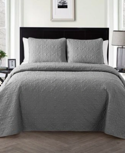 Vcny Home Caroline Embossed Quilt Sets In White