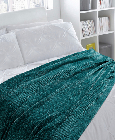 Montauk Chenille Luxe Throw Boxed Gift Set, 50" X 60" In Green