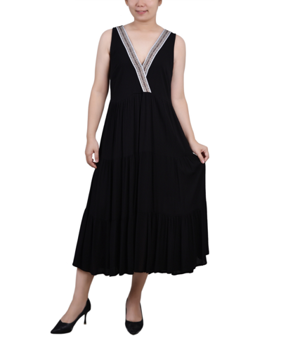 Ny Collection Plus Size Sleeveless Surplice Tiered Dress In Black