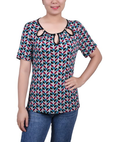 Ny Collection Plus Size Short Sleeve With Ring Details Top In Black Teal White Geo