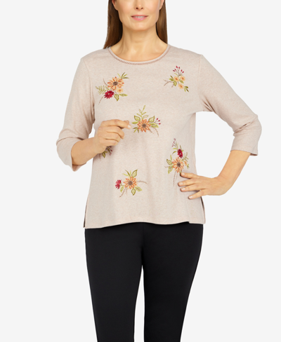 Alfred Dunner Petite Size Classics Tossed Floral Top In Oatmeal Heather