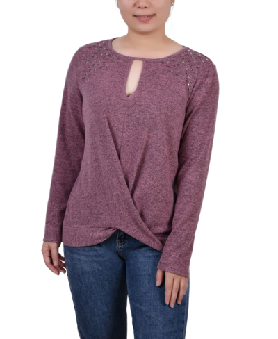 NY COLLECTION PETITE LONG SLEEVE KNIT KEYHOLE TOP