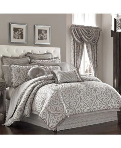 J Queen New York Luxembourg Comforter Sets Bedding In Silver