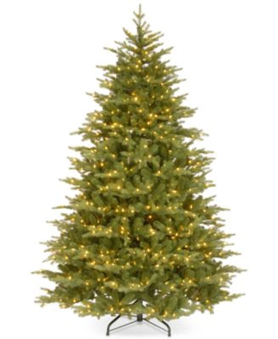 National Tree Company 7.5 Feel Real Nordic Spruce Medium Hinged Christmas Tree With 900 Clear Lights