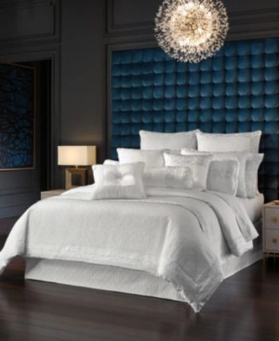 J Queen New York Becco Coverlets Bedding In White