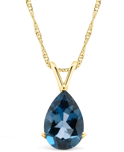 Macy's London Topaz (3-5/8 Ct. T.w.) Pendant Necklace In 14k Yellow Gold In London Blue Topaz