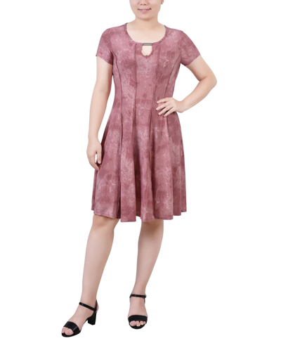 Ny Collection Women's Short Sleeve Jacquard Knit Seamed Dress In Mauve Tie Dye