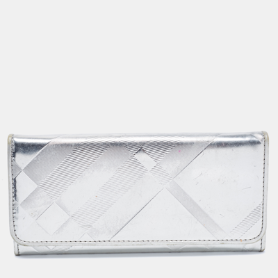 Pre-owned Burberry Silver Patent And Leather Long Bifold Wallet