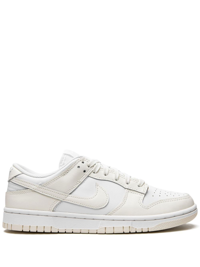 Nike Dunk Low Sneakers In Weiss