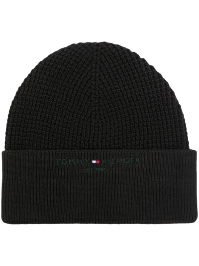 Tommy Hilfiger Embroidered-logo Ribbed Beanie In Black