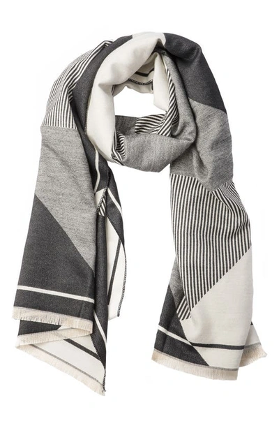 Saachi Geometric Pattern Reversible Scarf In Black