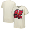 NEW ERA NEW ERA CREAM TAMPA BAY BUCCANEERS CHROME SIDELINE T-SHIRT