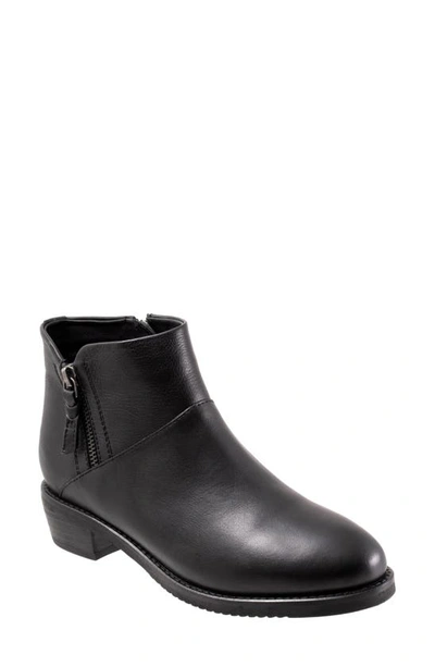 Softwalk Roselle Ankle Boot In Black