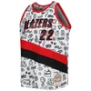 MITCHELL & NESS MITCHELL & NESS CLYDE DREXLER WHITE PORTLAND TRAIL BLAZERS 1991/92 HARDWOOD CLASSICS DOODLE SWINGMAN