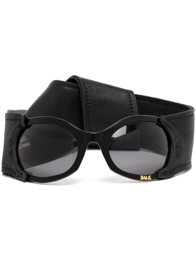 Natasha Zinko Self-tie Goggle Sunglasses In Schwarz