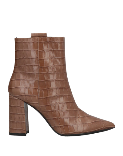 Geox Ankle Boots In Beige