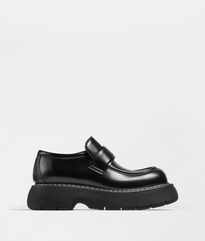 Bottega Veneta Osaka Leather Platform Loafers In Black