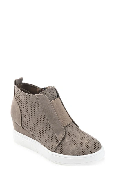 Journee Collection Clara Wedge Sneaker In Taupe