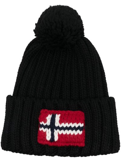 Napapijri Logo-patch Pom-pom Hat In Schwarz