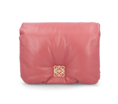Loewe Goya Puffer Chained Shoulder Bag In Pink