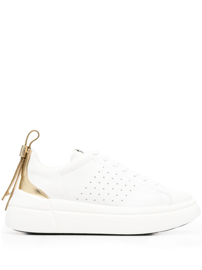 Redv Low-top Leather Trainers In White