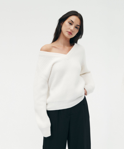 Naadam Super Luxe Cashmere Fisherman V-neck Sweater In White