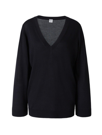 Totême V-neck Long-sleeved Jumper In Navy