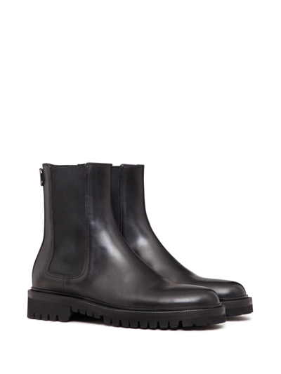 Valentino Garavani Vlogo Signature Chelsea Boots In 0no