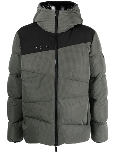 Moncler Gray Tacana Short Down Jacket In Grey