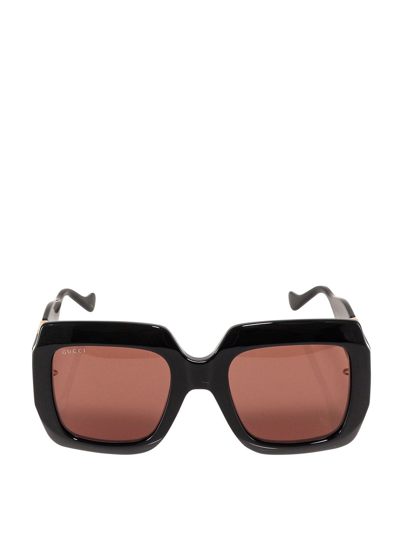 Gucci Square Frame Logo Plaque Sunglasses In Black