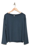 Go Couture Spring Crewneck Long Sleeve Sweater In Navy