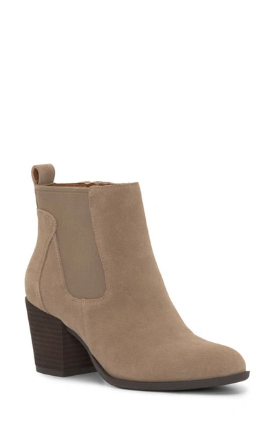 Lucky Brand Bofrida Chelsea Boot In Dune Oilsue