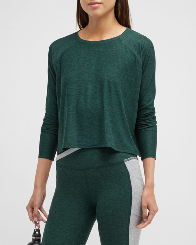 Beyond Yoga Featherweight Daydreamer Pullover In Forest Green - Pi