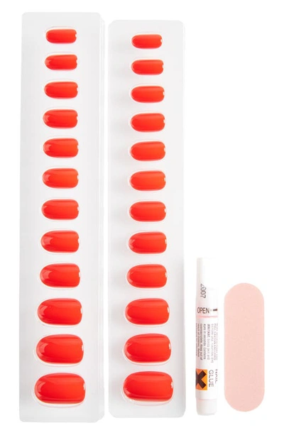 Static Nails Round Pop-on Reusable Manicure Set In Sexy Red Round