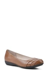 White Mountain Footwear White Mountain Clara Ballet Flat In Tan/ Es-print