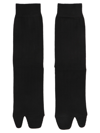Maison Margiela Two-finger Ribbed Socks In Black