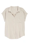 Splendid High-low Cotton Blend Button-up Shirt In Fawn