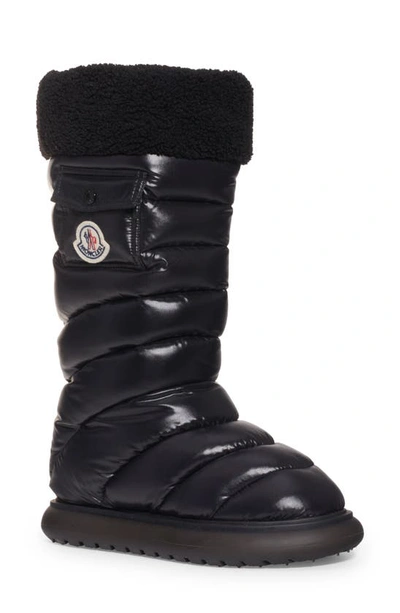 Moncler Gaia Quilted Nylon Pocket Snow Boots In Black