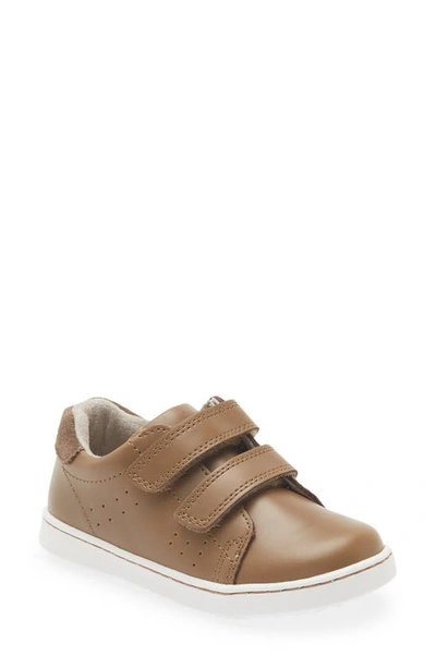 L'amour Kids' Kyle Sneaker In Mocha