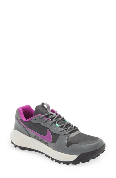 Nike Acg Lowcate Hiking Shoe In Grey