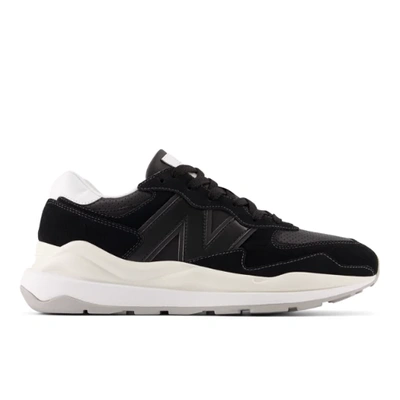 New Balance 57/40 Trainer In Black/white/grey