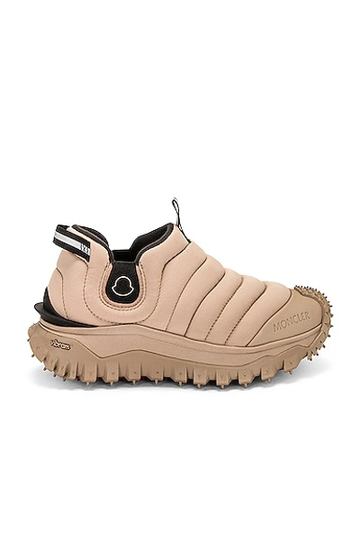 Moncler Apres Trail Quilted Pull-on Sneakers In Camel