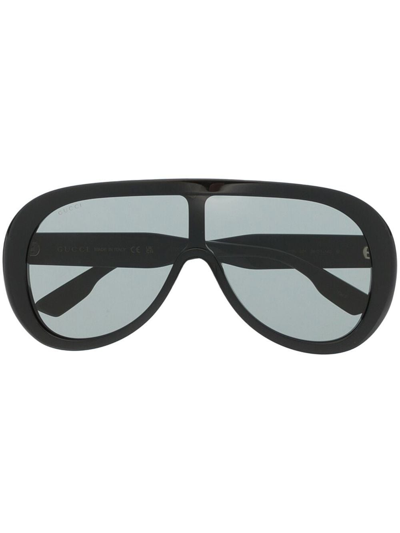 Gucci Oversized Mask Sunglasses In Schwarz