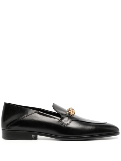 Versace Medusa Chain-link Leather Loafers In Schwarz