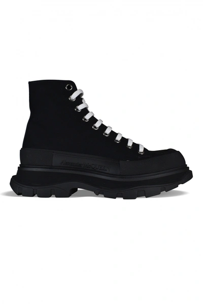 Alexander Mcqueen Tread Slick Ankle Boots In Black