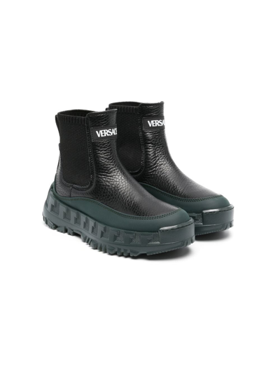 Versace Kids' Logo-patch Pebbled-texture Boots In Black