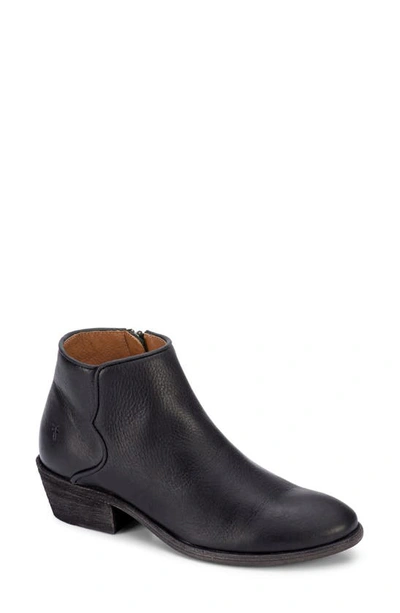 Frye Carson Piping Bootie In Black Leather